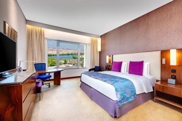 Отель Crowne Plaza Muscat OCEC Оман, Маскат, фото 14