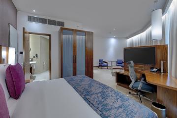 Отель Crowne Plaza Muscat OCEC Оман, Маскат, фото 28