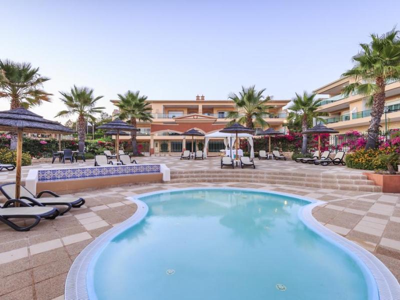 Lakeside Country Club