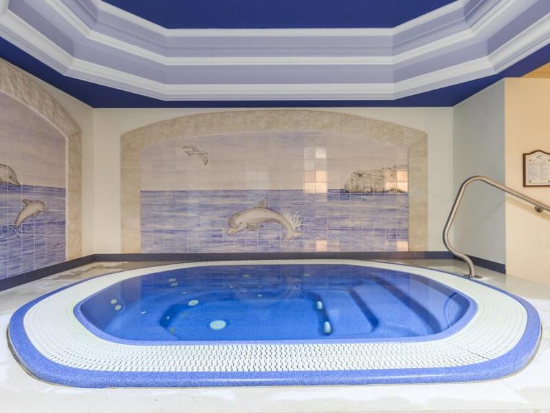 Lakeside Country Club