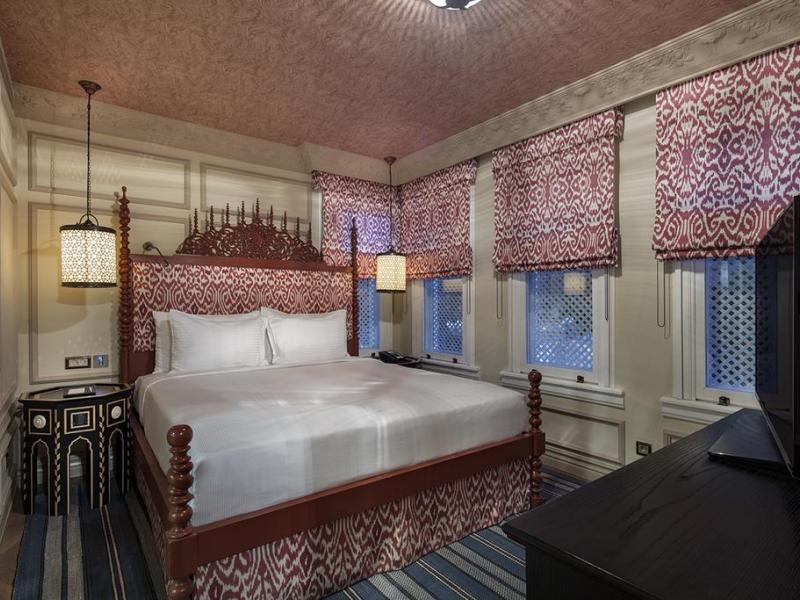 Hagia Sofia Mansions Istanbul, Curio Collection by Hilton