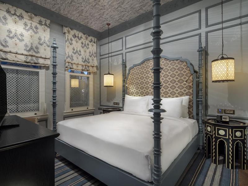 Hagia Sofia Mansions Istanbul, Curio Collection by Hilton