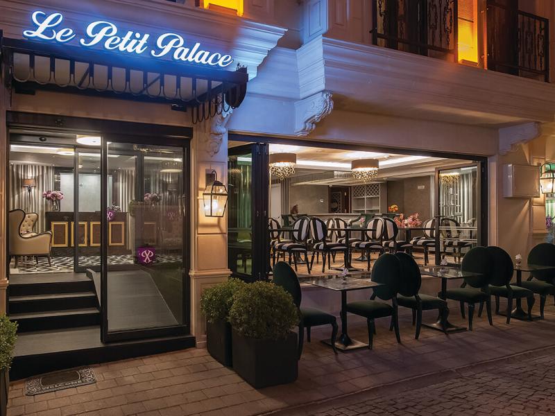 Le Petit Palace Hotel