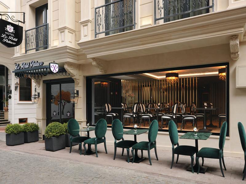 Le Petit Palace Hotel