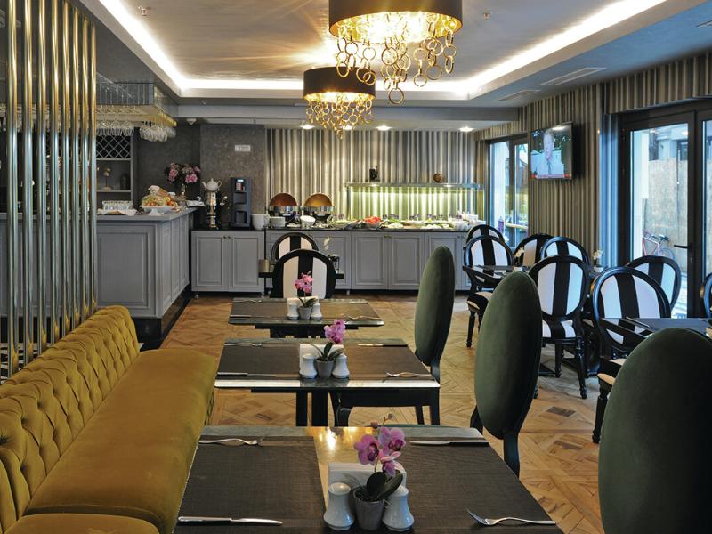 Le Petit Palace Hotel