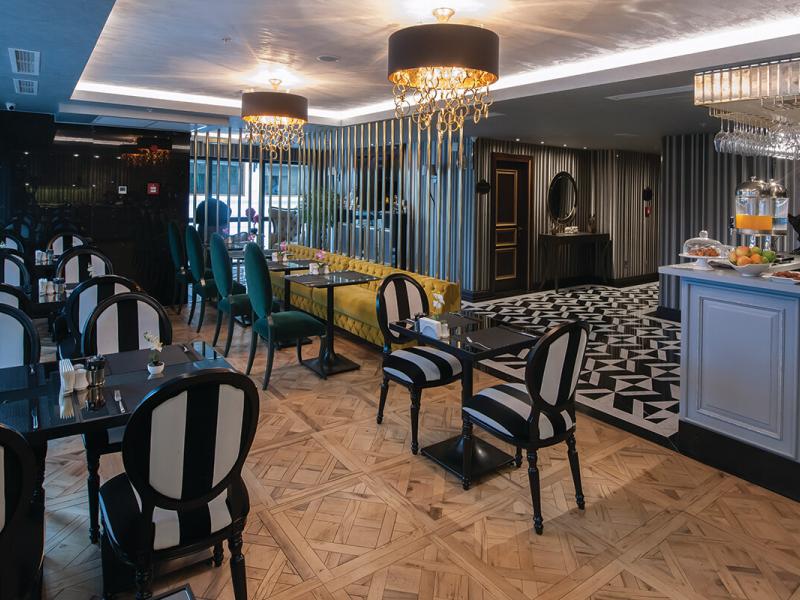 Le Petit Palace Hotel