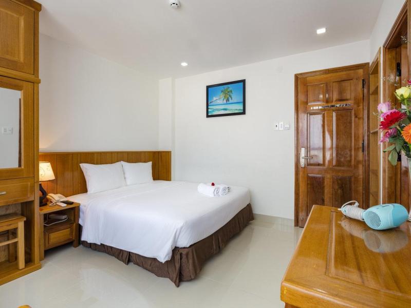 Royal Hotel