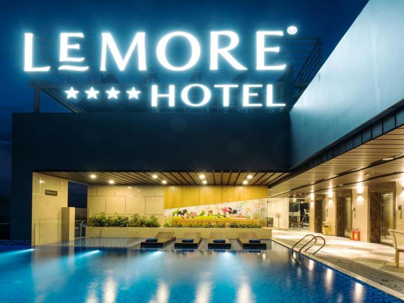 LeMore Hotel