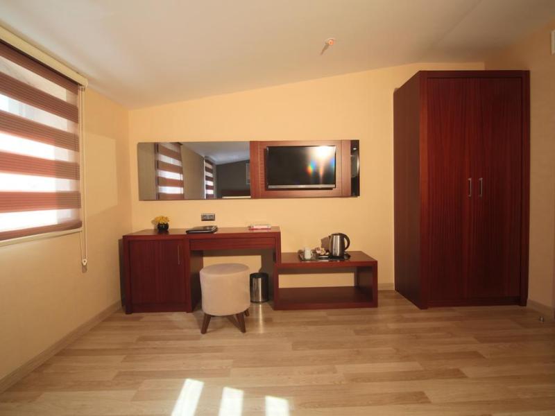 Park By Clover Hotel