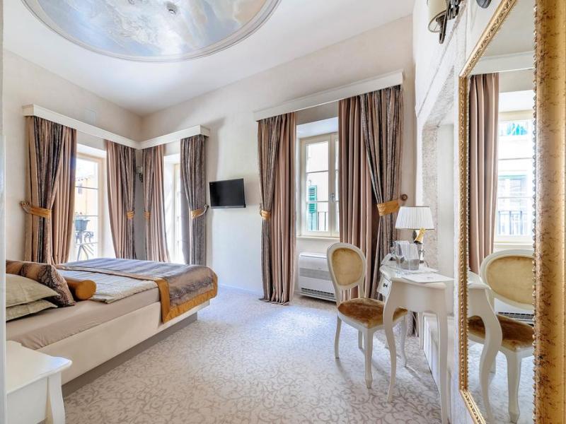 Heritage Hotel Life Palace