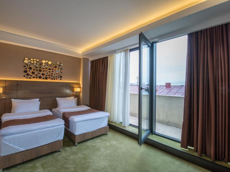 Veranova Hotel