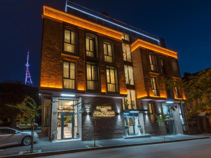 Veranova Hotel