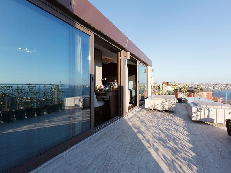 Noble22 Suites