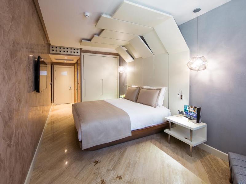Maroon Hotel Pera