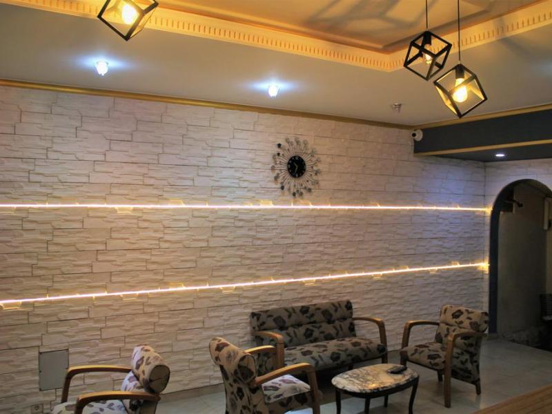 Le Moral Apart Hotel