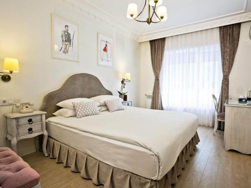 La Villa Blanche Hotel 