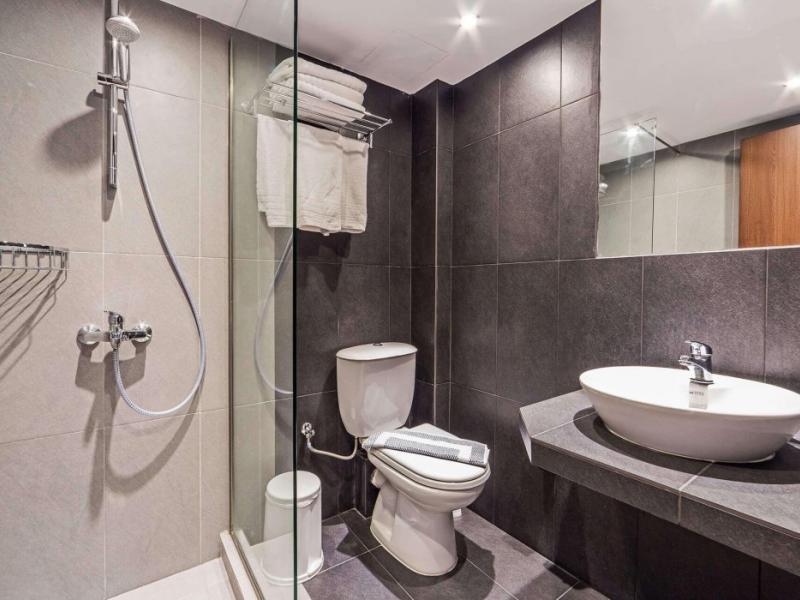 White Olive Premium Laganas