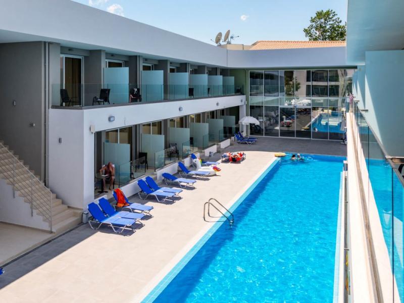 White Olive Premium Laganas