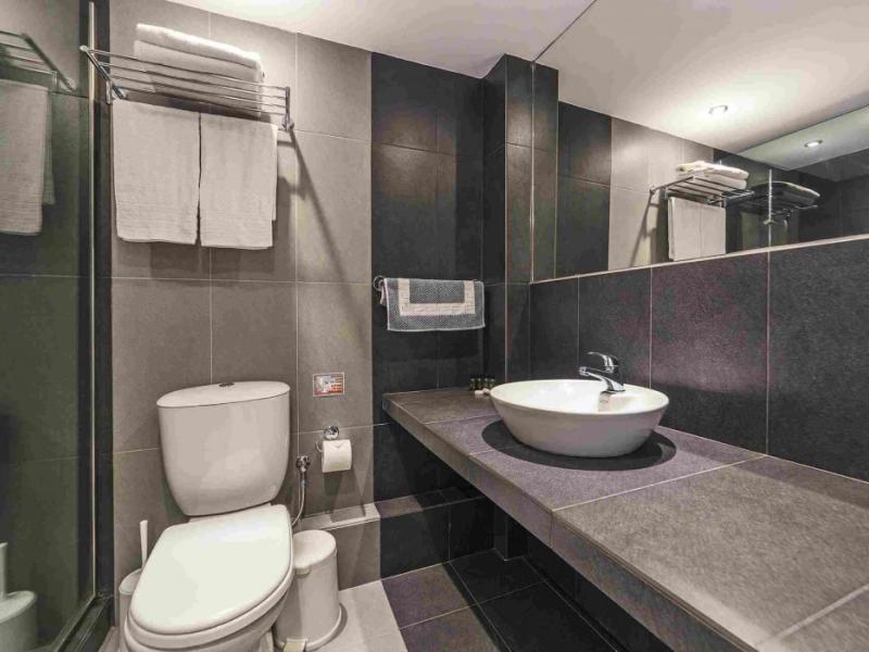 White Olive Premium Laganas