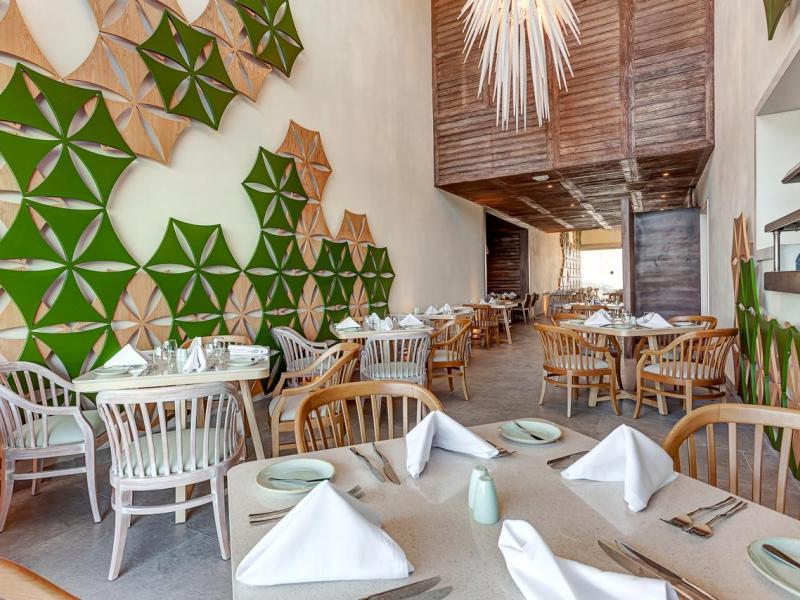 Royalton CHIC Suites Cancun Resort & Spa