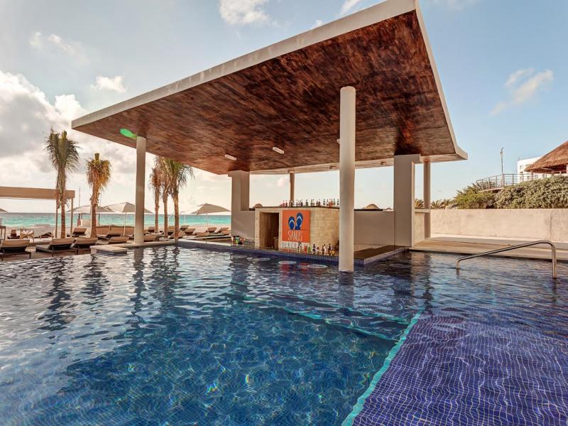 Royalton CHIC Suites Cancun Resort & Spa