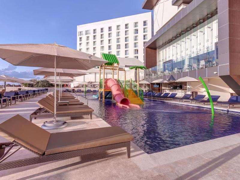 Royalton CHIC Suites Cancun Resort & Spa