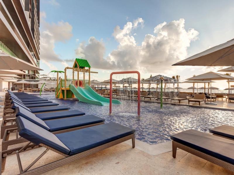 Royalton CHIC Suites Cancun Resort & Spa
