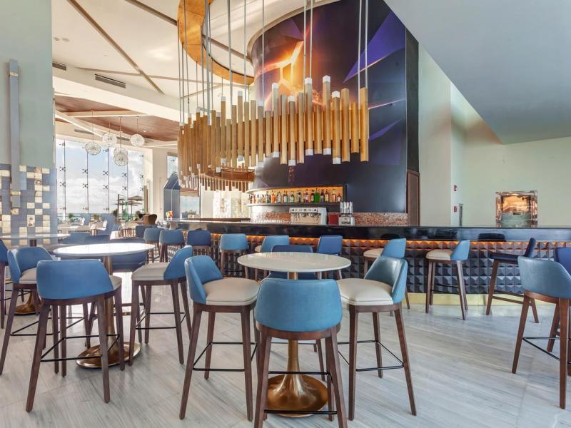 Royalton CHIC Suites Cancun Resort & Spa