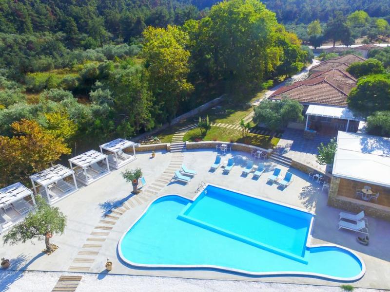 Aroma Beach Hotel