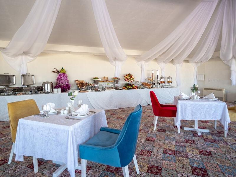 Regency Sealine Camp