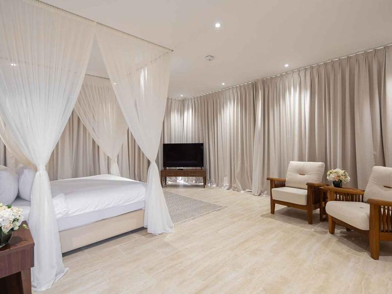 Regency Sealine Camp