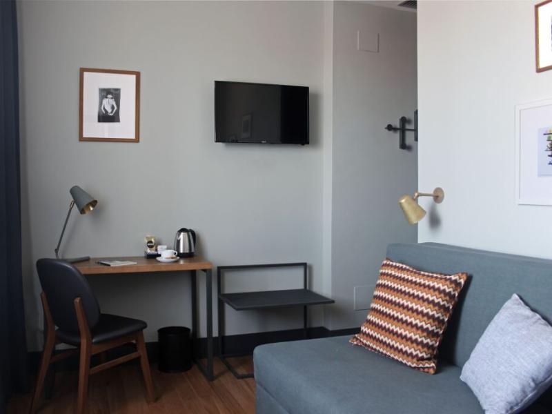 Joy Hotel