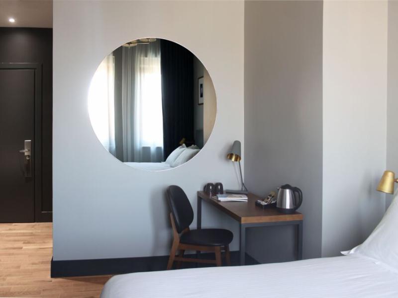 Joy Hotel