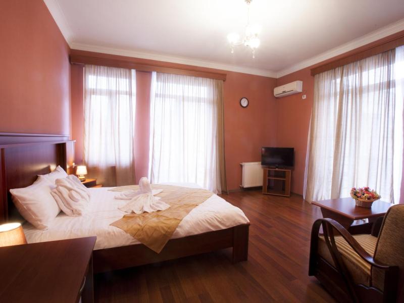 Astoria Hotel