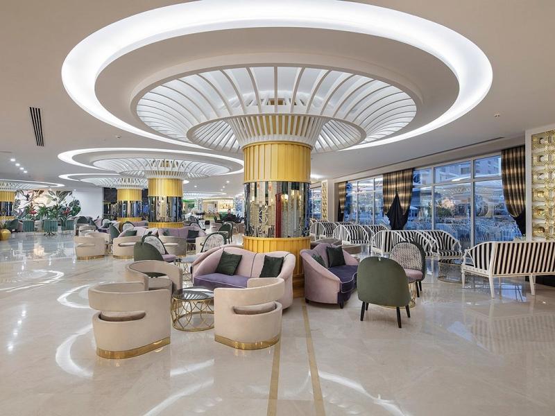 Granada Luxury Beach