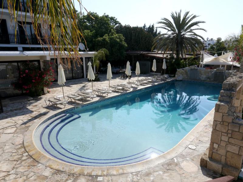 Dionysos Central Hotel
