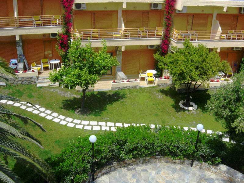 Dionysos Hotel & Apartments