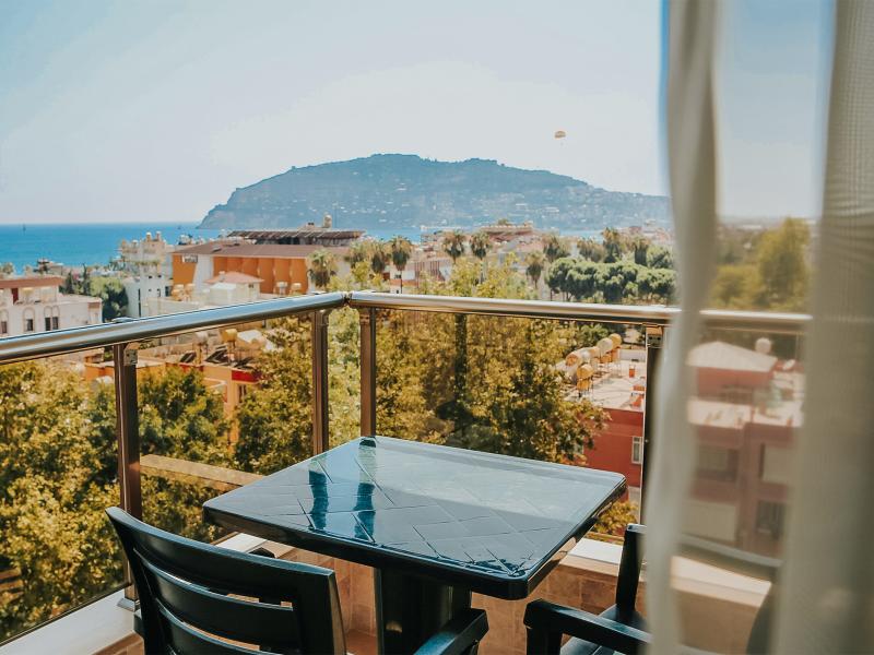 Almera Park Apart Hotel