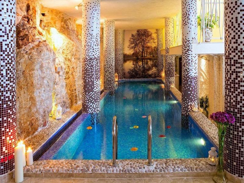 Peninsula Gardens Hotel