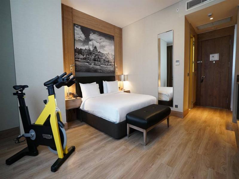 TRYP by Wyndham Istanbul Basin Ekspres