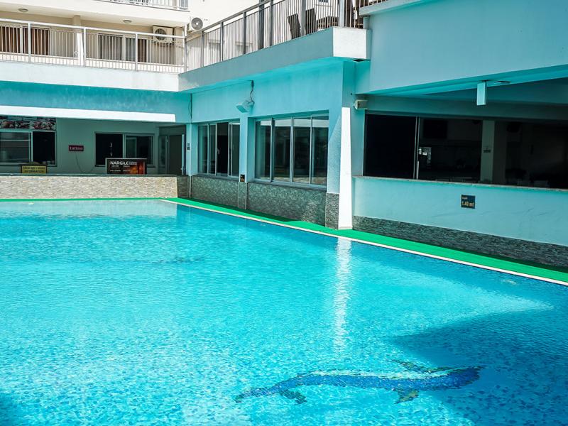 Cats Catty Garden Hotel