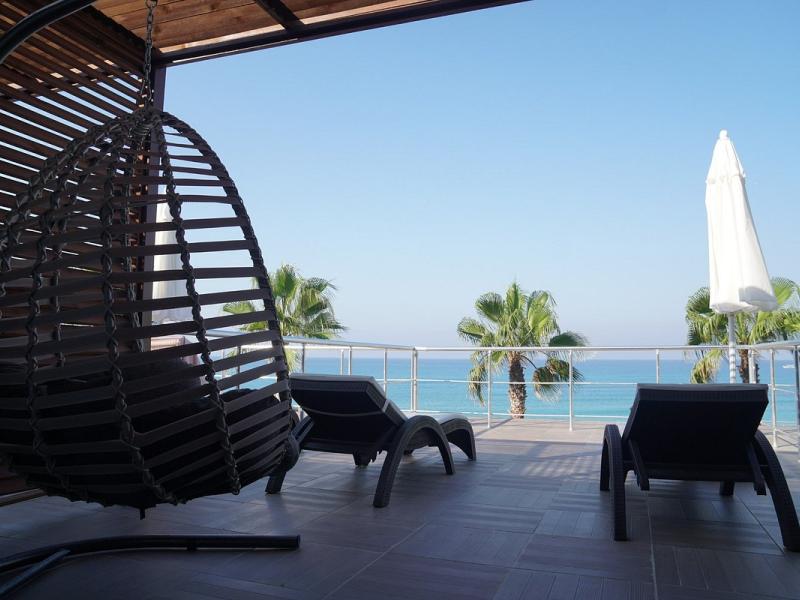 Adora Calma Beach Hotel