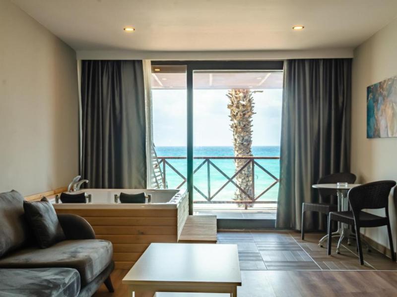 Adora Calma Beach Hotel