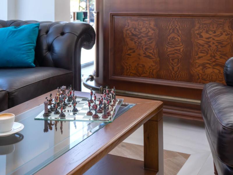 Glyfada Riviera Hotel