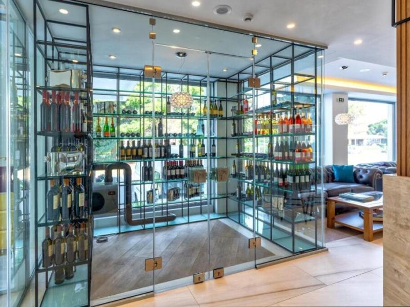 Glyfada Riviera Hotel