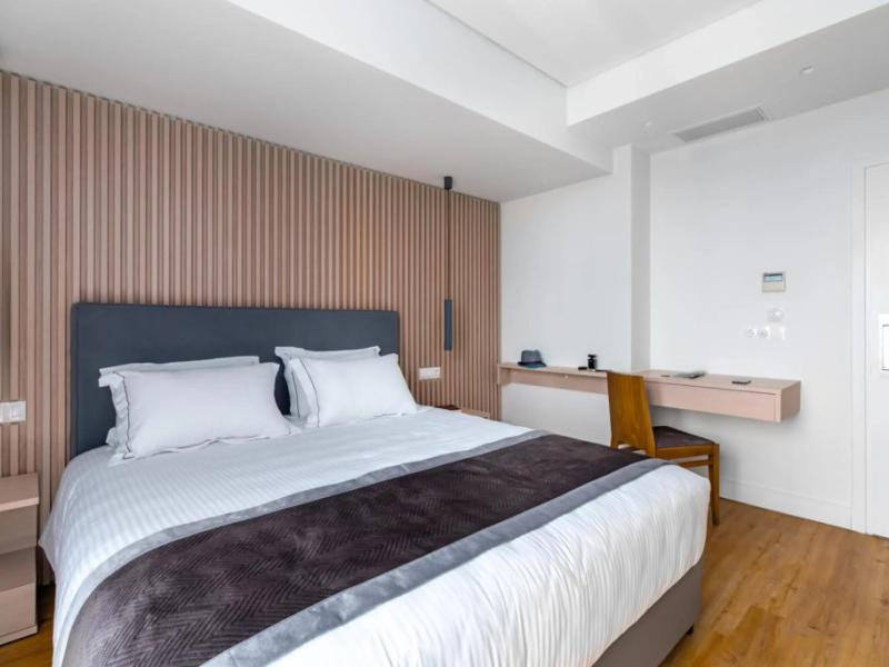 Glyfada Riviera Hotel