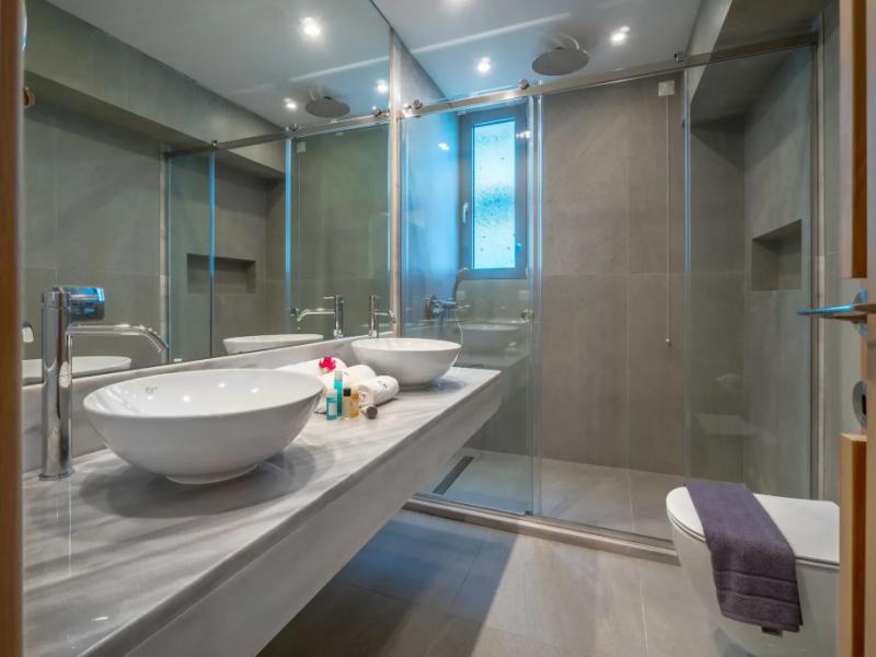 Glyfada Riviera Hotel