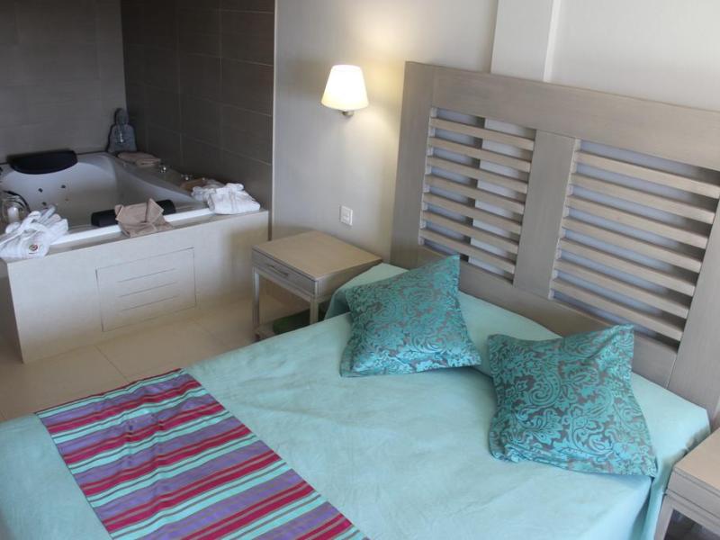 HD Beach Resort & Spa
