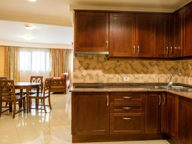 El Galeon Aparthotel