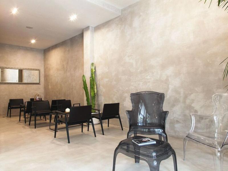 Alex Hotel